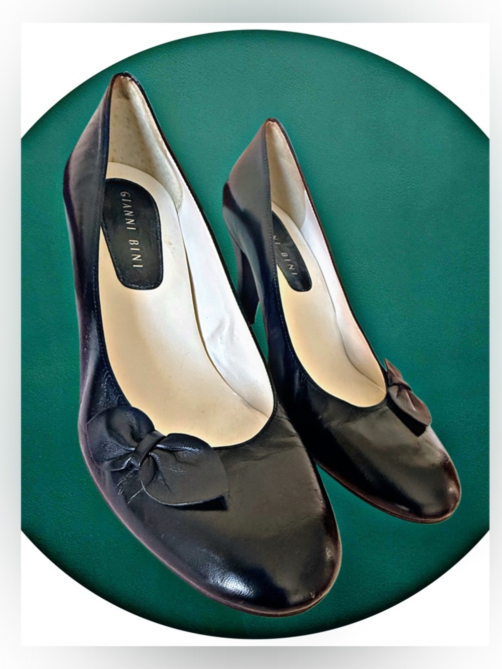 Feminine Pumps